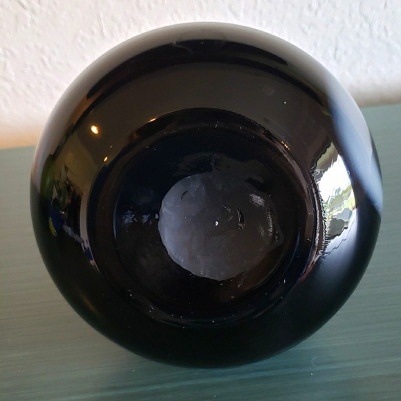 Vintage Handblown Art Glass Mid-Century Modern Retro Black & White Wavy 70 Vase - Picture 7 of 10